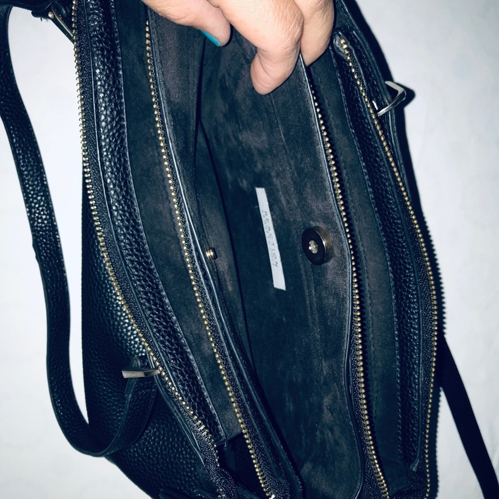 Kenneth Cole - Picture 2 of 2